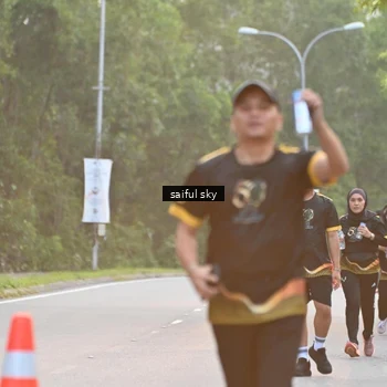 Runner Photo 7136095