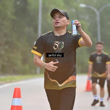 Runner Photo 7136100