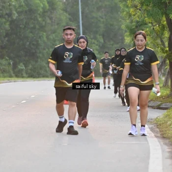 Runner Photo 7136102