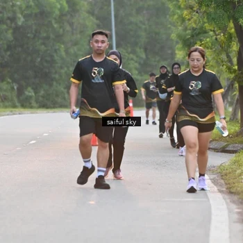 Runner Photo 7136103