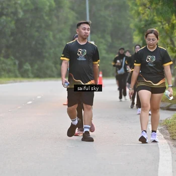 Runner Photo 7136108