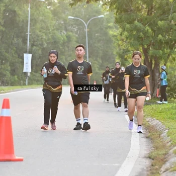 Runner Photo 7136110