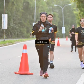 Runner Photo 7136113