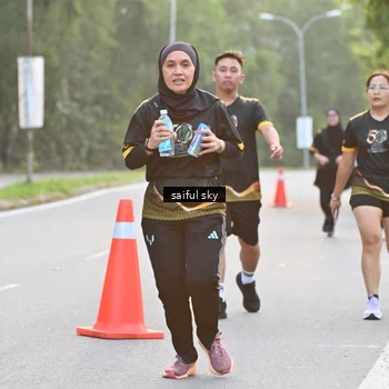 Runner Photo 7136119
