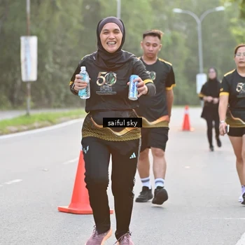 Runner Photo 7136120
