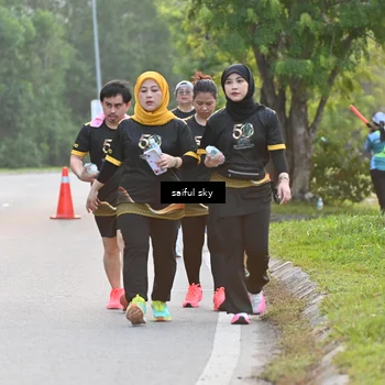 Runner Photo 7136411
