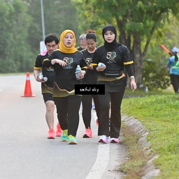 Runner Photo 7136413