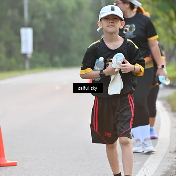 Runner Photo 7136441