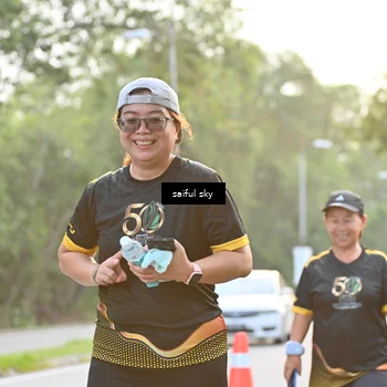 Runner Photo 7136449