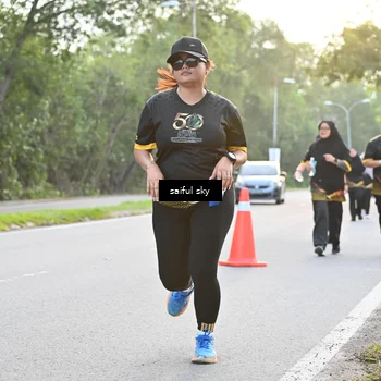 Runner Photo 7136459