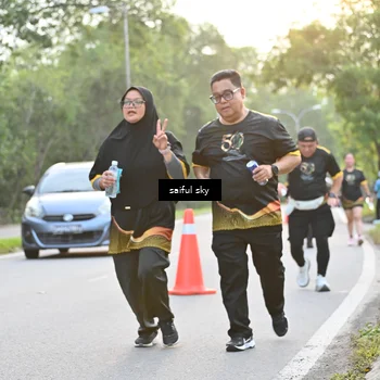 Runner Photo 7136468