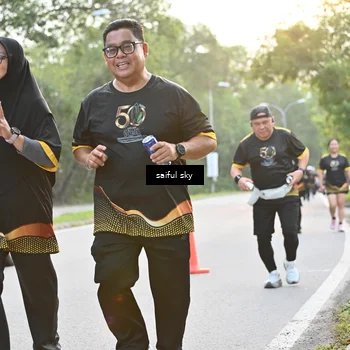 Runner Photo 7136475