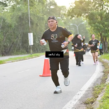 Runner Photo 7136480