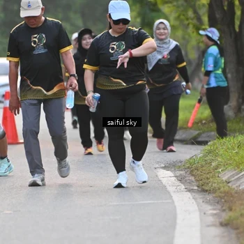 Runner Photo 7136536