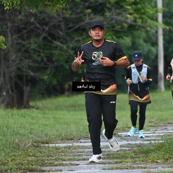 Runner Photo 7136573