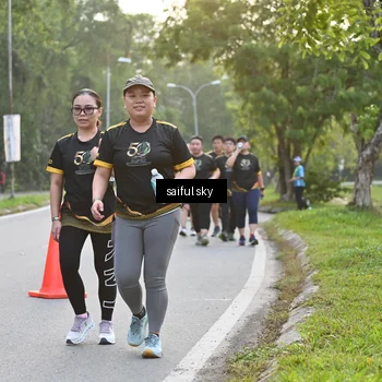 Runner Photo 7136690