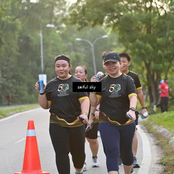 Runner Photo 7136709