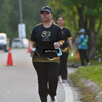 Runner Photo 7136740