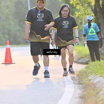 Runner Photo 7137100
