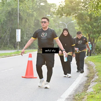 Runner Photo 7137343