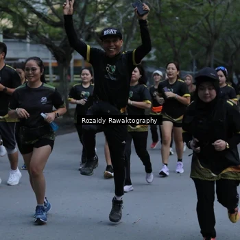 Runner Photo 7137938
