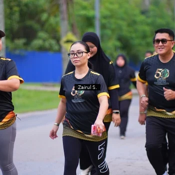 Runner Photo 7139929
