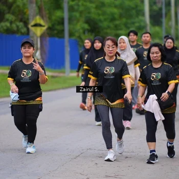 Runner Photo 7139998