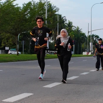 Runner Photo 7140370