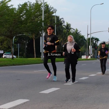 Runner Photo 7140375