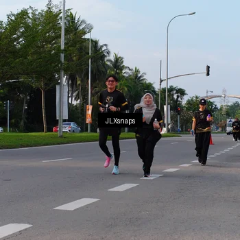 Runner Photo 7140382
