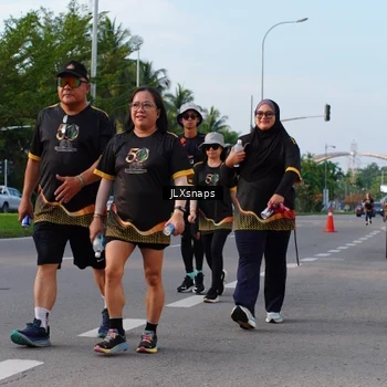 Runner Photo 7140480