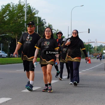 Runner Photo 7140488