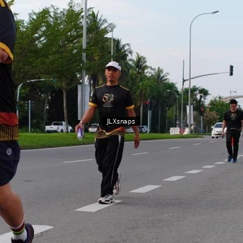 Runner Photo 7140548