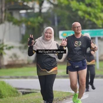 Runner Photo 7141070