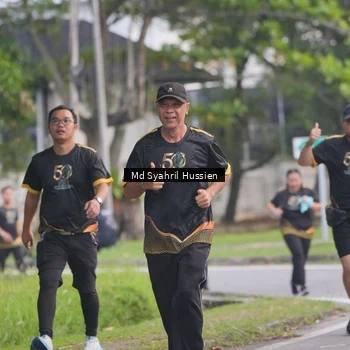 Runner Photo 7141129