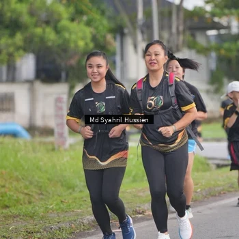 Runner Photo 7141339