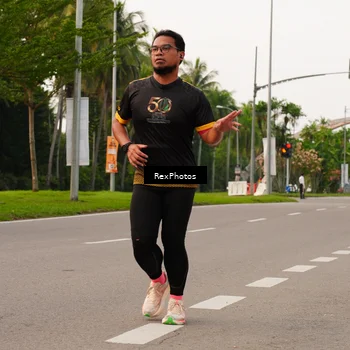 Runner Photo 7141943