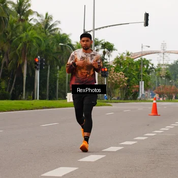 Runner Photo 7141946