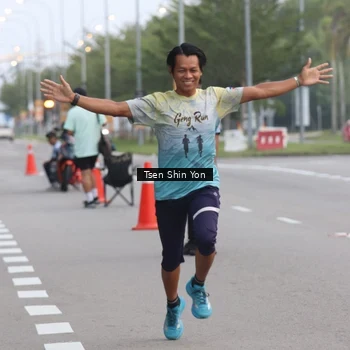 Runner Photo 7142036