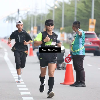 Runner Photo 7142250