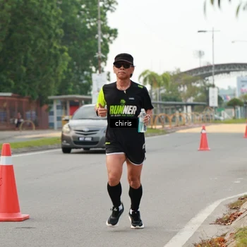 Runner Photo 7142353