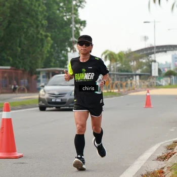 Runner Photo 7142356