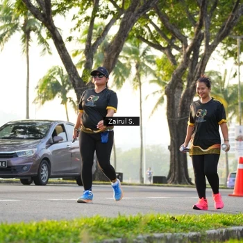 Runner Photo 7142545