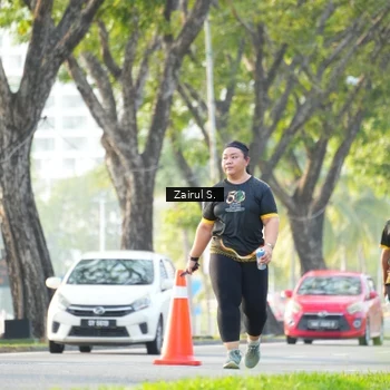 Runner Photo 7142857