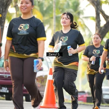 Runner Photo 7142877