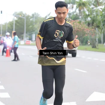 Runner Photo 7142896