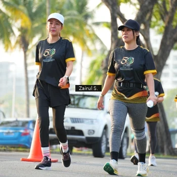 Runner Photo 7142919