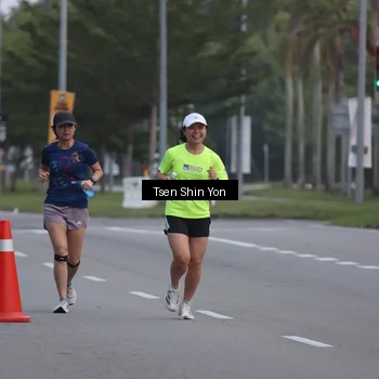 Runner Photo 7142929