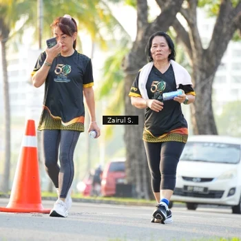 Runner Photo 7142937