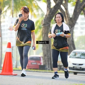 Runner Photo 7142938